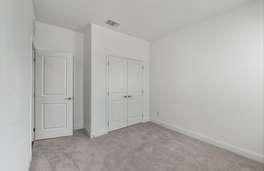 Spacious, unfurnished interior of a new home in Patterson Ranch, Georgetown (Image 45).