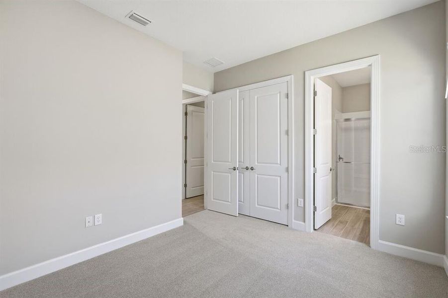 Spacious, unfurnished interior of a new home in Esplanade at Westview, Kissimmee (Image 33).