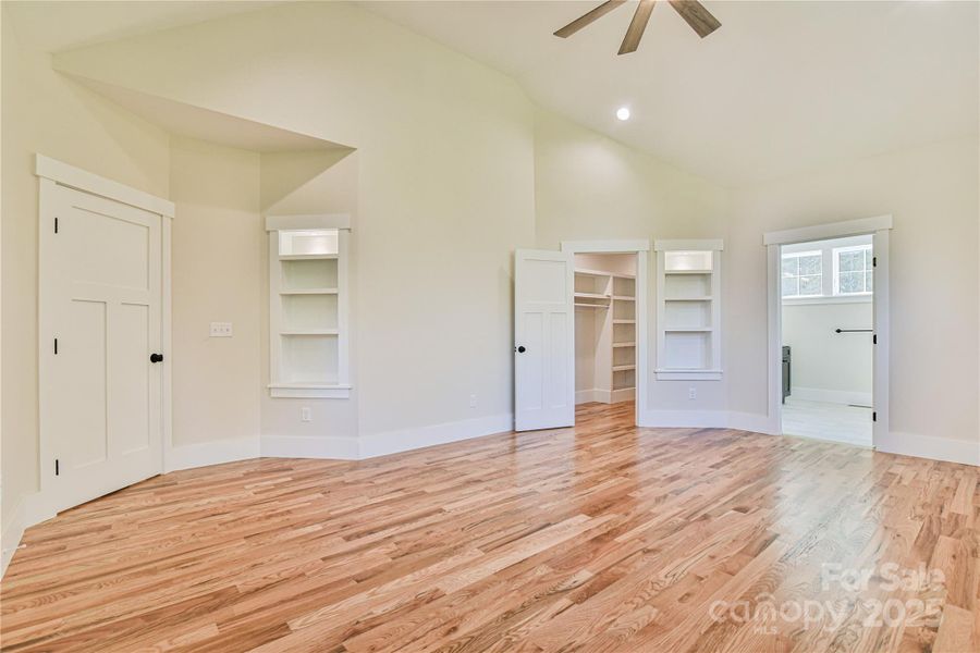 Spacious, unfurnished interior of a new home in , Fairview (Image 23).