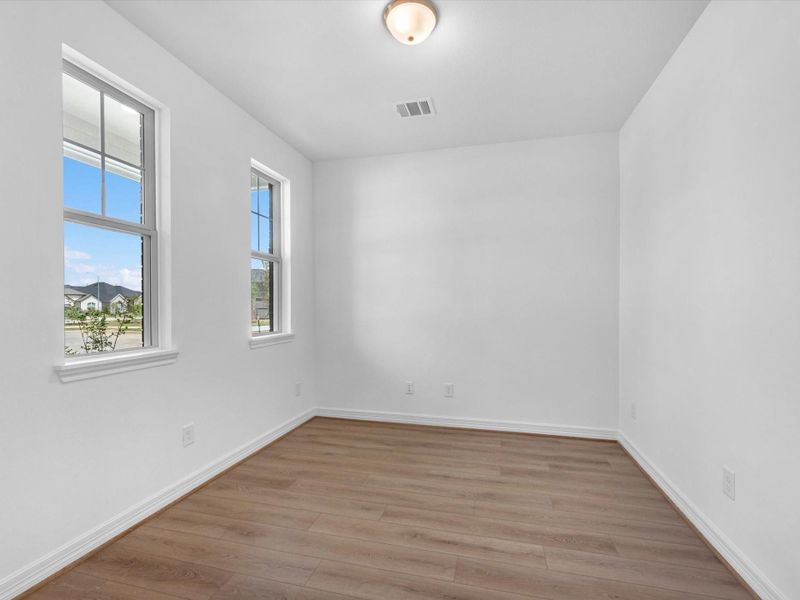 Spacious, unfurnished interior of a new home in Dellrose, Hockley (Image 16).