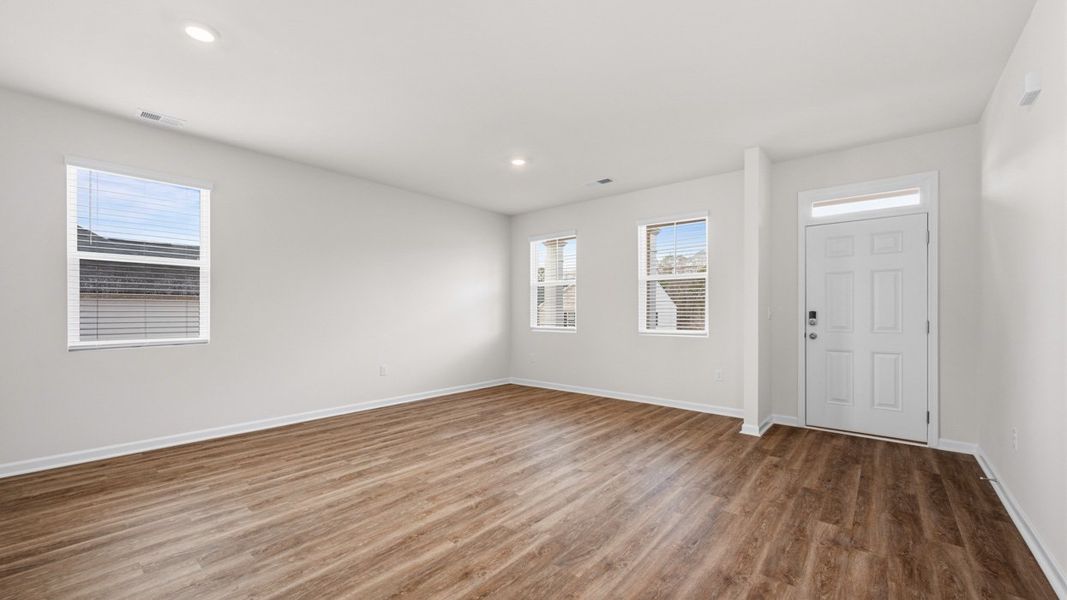 Spacious, unfurnished interior of a new home in Brooks Station, Dacula (Image 15).