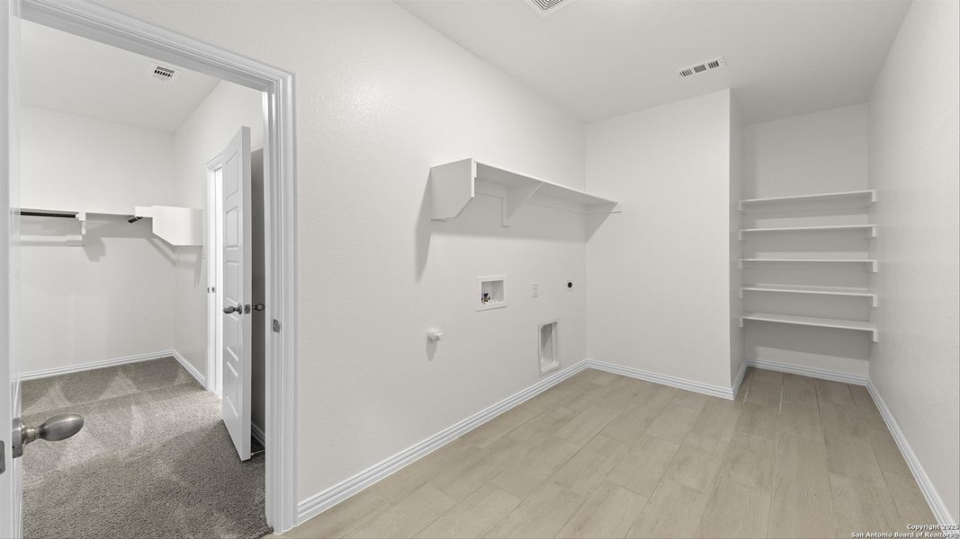 Image 24 of a home in Vista Ridge.