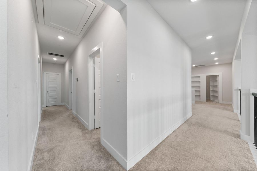 Spacious, unfurnished interior of a new home in Trillium, Richmond (Image 32).