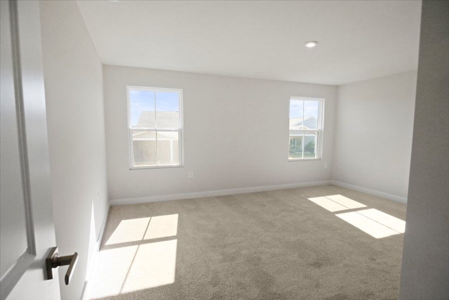 Spacious, unfurnished interior of a new home in Reidville Town Center Cottages, Duncan (Image 22).