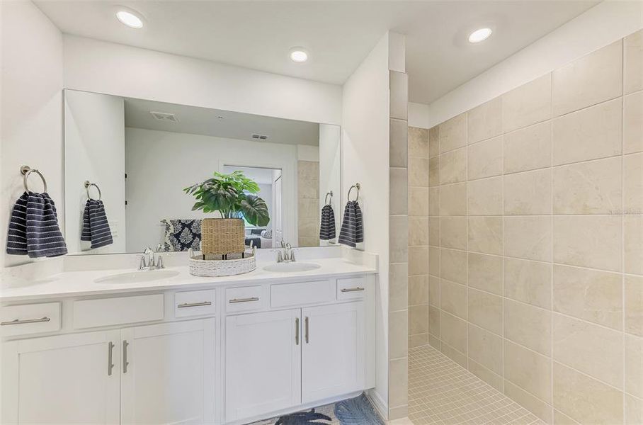 Furnished interior view inside a new home in Wellen Park Golf & Country Club, Venice (Image 20).