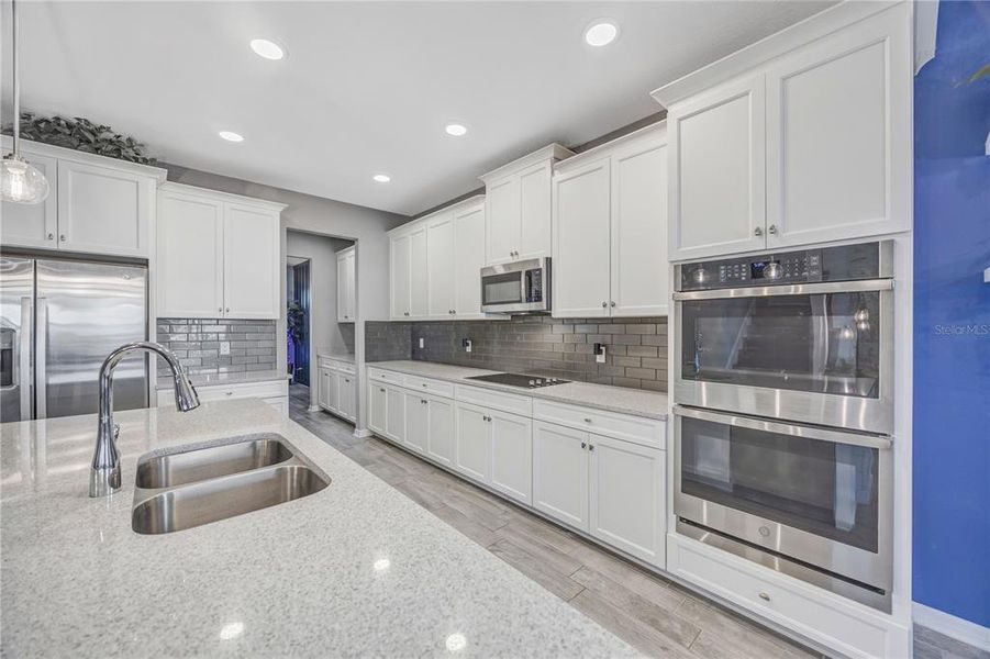 Furnished interior view inside a new home in , Wesley Chapel (Image 13).