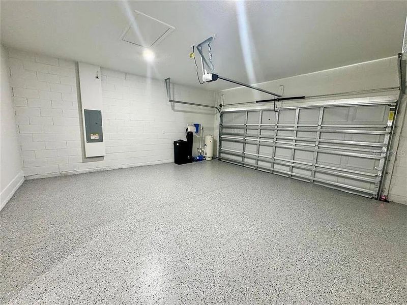 Spacious, unfurnished interior of a new home in , Palm Bay (Image 30). Spacious, unfurnished interior of a new home in , Palm Bay (Image 30).