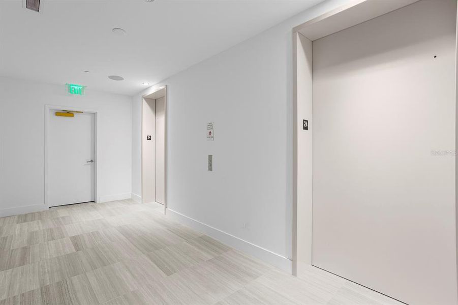 Spacious, unfurnished interior of a new home in , Tampa (Image 70).