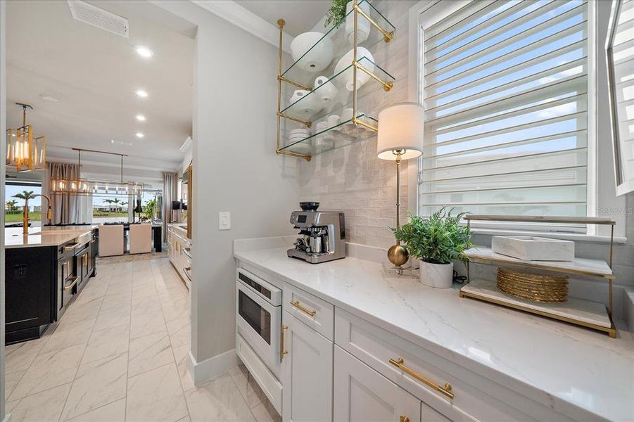 Furnished interior view inside a new home in , Venice (Image 47).