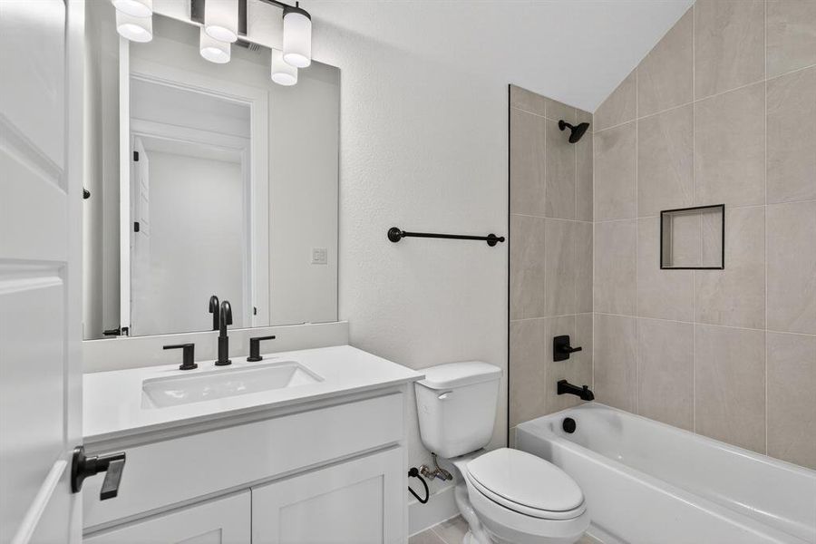 Image 33 of a home in Solterra.