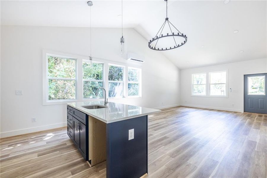 Spacious, unfurnished interior of a new home in , Atlanta (Image 43).