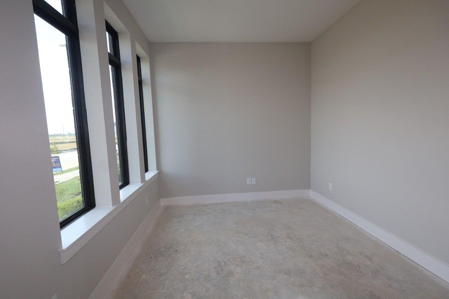Spacious, unfurnished interior of a new home in Jubilee - Cottages Row Collection, Hockley (Image 6).
