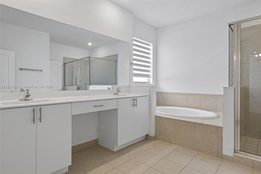 Furnished interior view inside a new home in , Miami (Image 13).