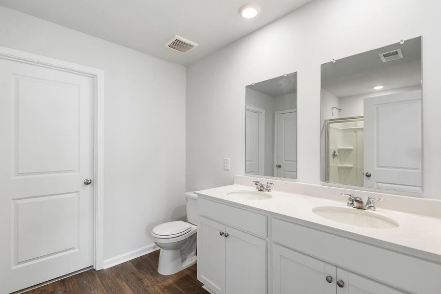 Furnished interior view inside a new home in Carolina Groves, Moncks Corner (Image 5). Furnished interior view inside a new home in Carolina Groves, Moncks Corner (Image 5).