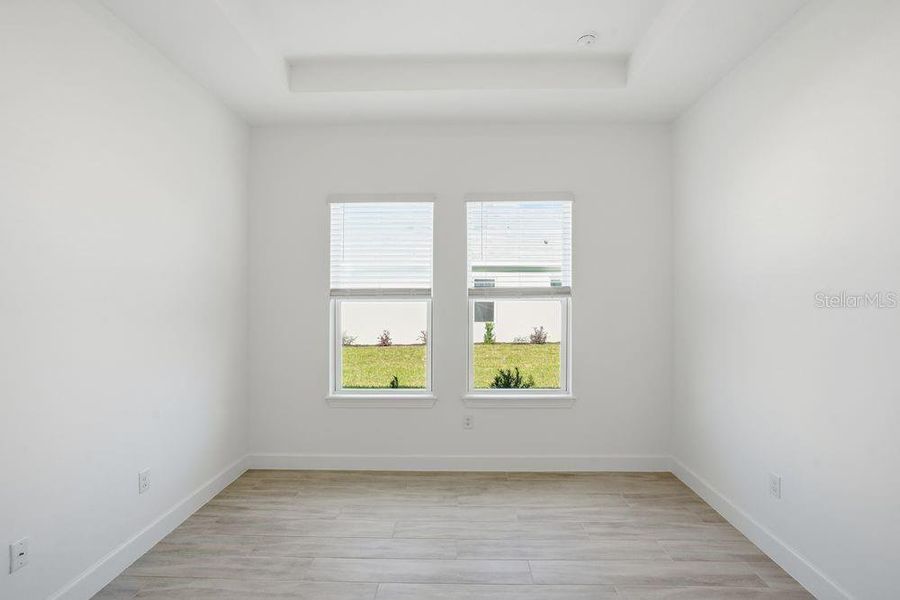 Spacious, unfurnished interior of a new home in Esplanade at Coasterra, Palmetto (Image 16).