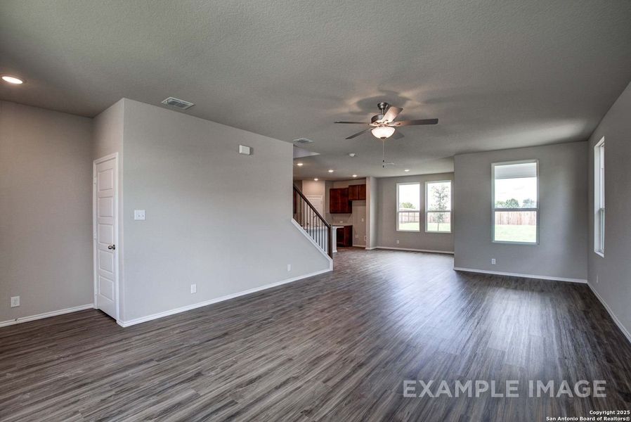 Spacious, unfurnished interior of a new home in Horizon Pointe, Seguin (Image 75).