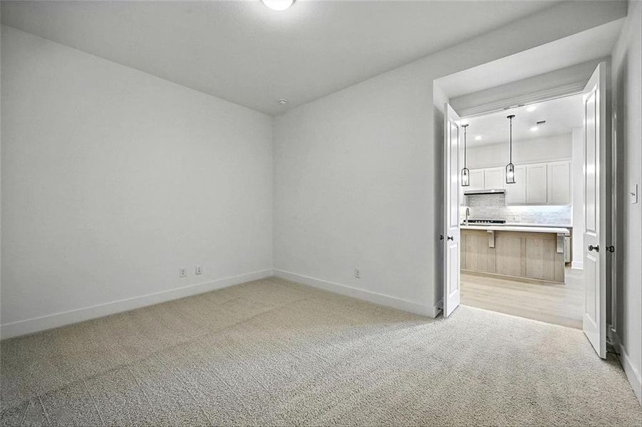 509RedBarnDrCAMBC022 509RedBarnDrCAMBC022