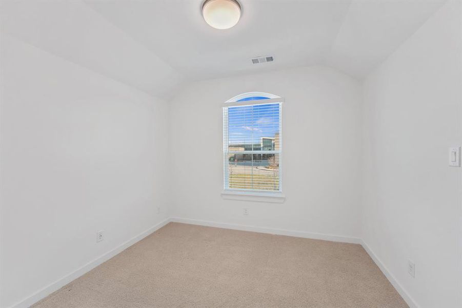 Spacious, unfurnished interior of a new home in Pecan Square, Northlake (Image 26).