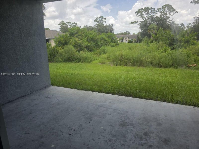 Exterior details and patio area of a home in , Fort Myers (Image 4).