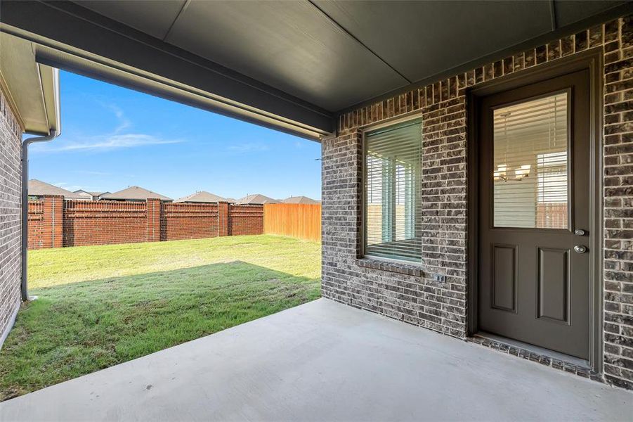 Exterior details and patio area of a home in Northstar, Fort Worth (Image 22).