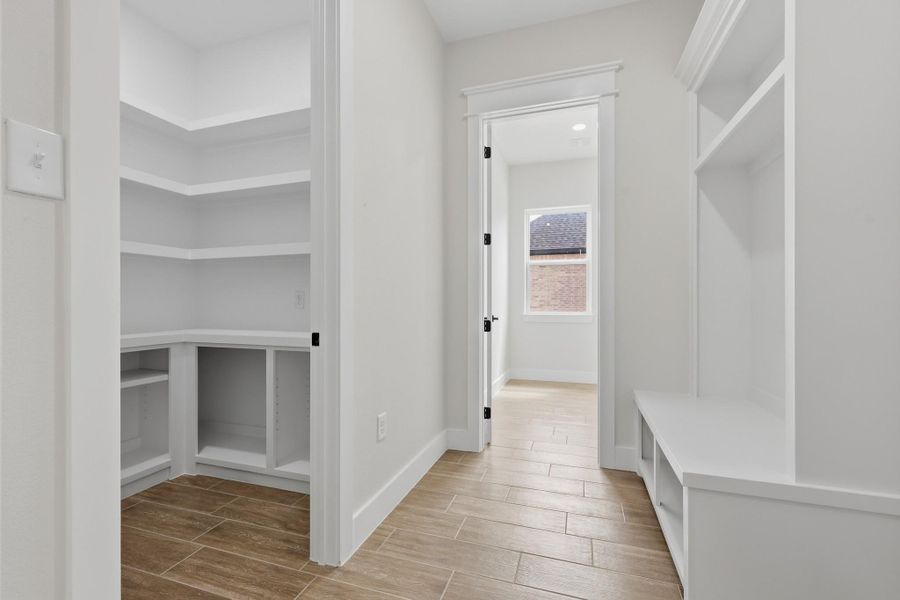 Spacious, unfurnished interior of a new home in , Dayton (Image 33).