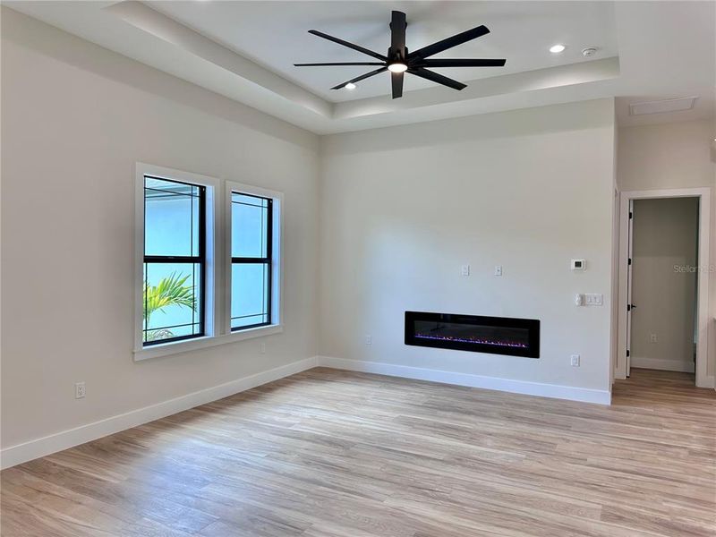 Spacious, unfurnished interior of a new home in , North Port (Image 14).