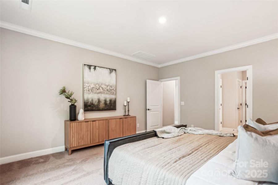 Furnished interior view inside a new home in Rolling Meadows, Mooresville (Image 9).