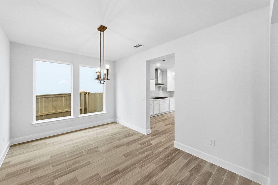 Spacious, unfurnished interior of a new home in The Colony, Bastrop (Image 17).