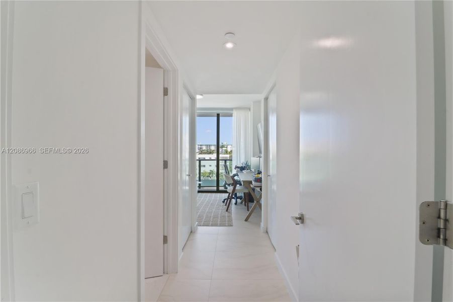 Image 49 of a home in Alana Bay Harbor Islands.