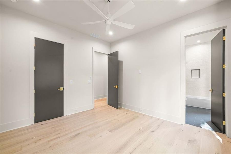 Spacious, unfurnished interior of a new home in , Atlanta (Image 54).