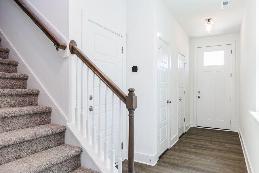 Spacious, unfurnished interior of a new home in Vaughan Farms, Angier (Image 10).