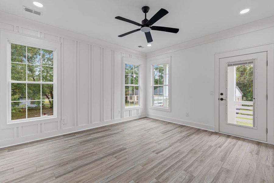 Spacious, unfurnished interior of a new home in , North Charleston (Image 26).