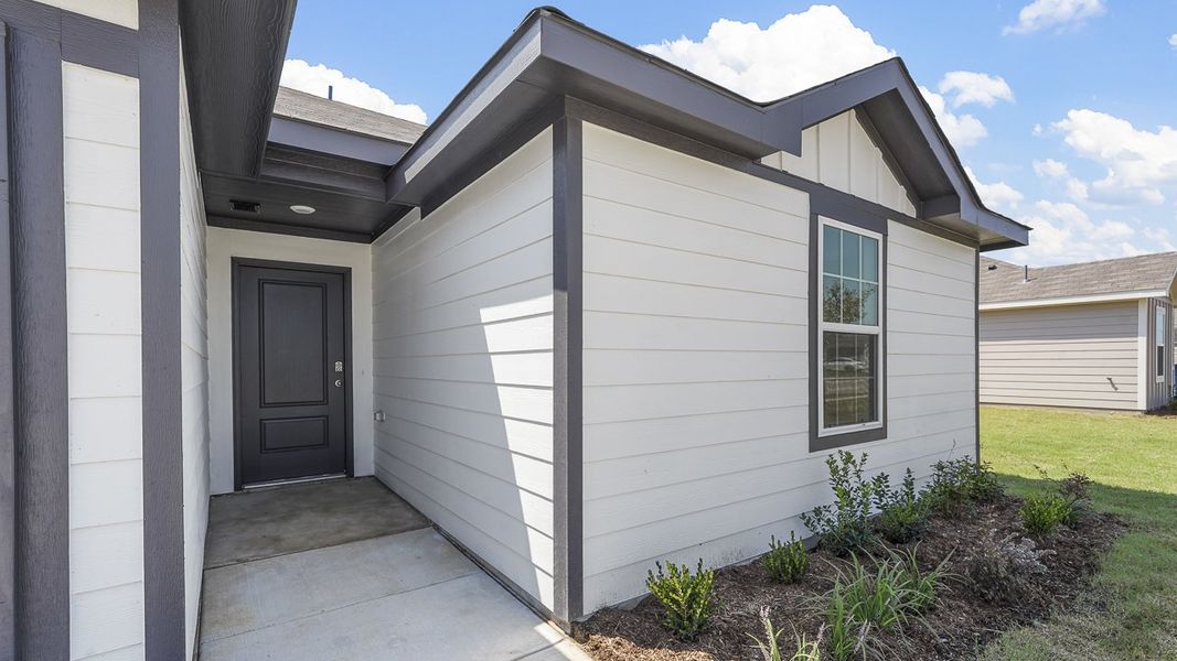 Representative exterior details of a home built from the Bellvue by D.R. Horton in Corsicana Commons, Corsicana (Image 2). Representative exterior details of a home built from the Bellvue by D.R. Horton in Corsicana Commons, Corsicana (Image 2).