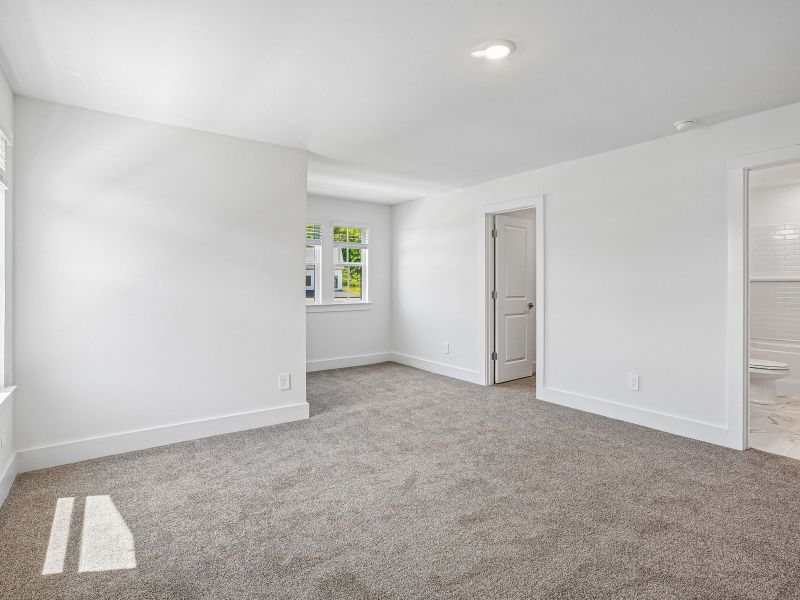 Spacious, unfurnished interior of a new home in Station Hill - Estate Series, Franklin (Image 20). Spacious, unfurnished interior of a new home in Station Hill - Estate Series, Franklin (Image 20).