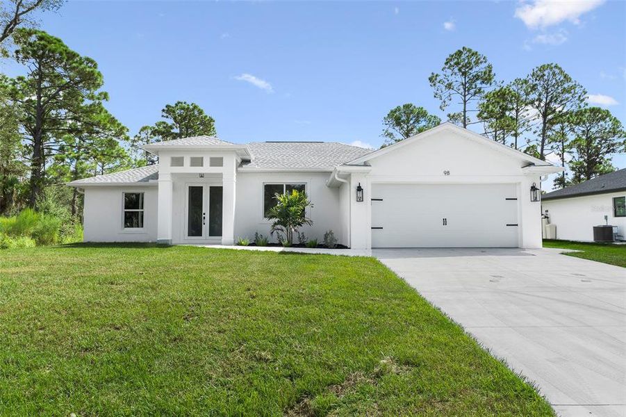 Exterior details and patio area of a home in , Port Charlotte (Image 16).