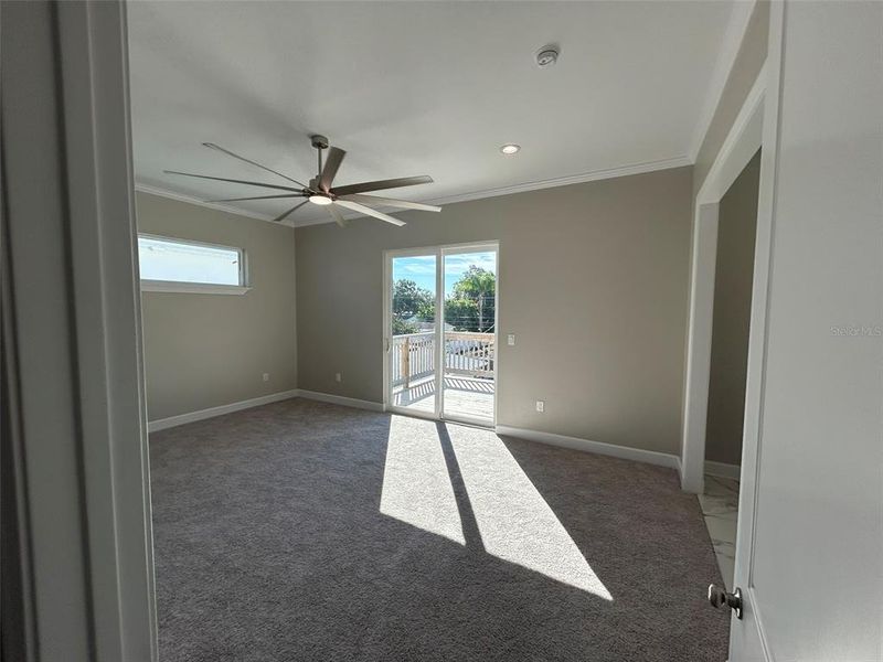 Spacious, unfurnished interior of a new home in , St. Petersburg (Image 45). Spacious, unfurnished interior of a new home in , St. Petersburg (Image 45).