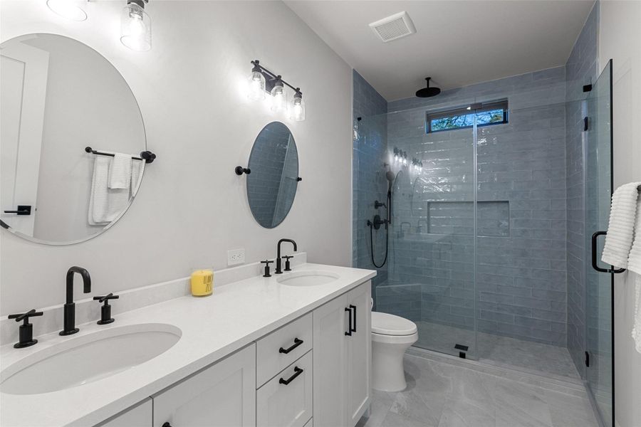 Furnished interior view inside a new home in , Austin (Image 10).