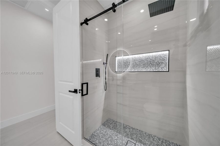 Image 39 of a home in .