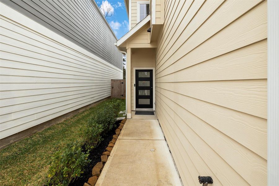 Welcome home! Welcome home!