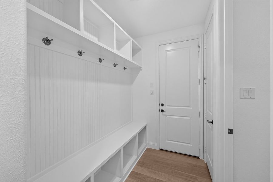 Spacious, unfurnished interior of a new home in Cross Creek Meadows, Celina (Image 43).