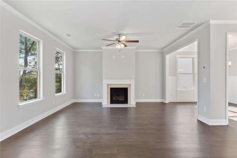 Spacious, unfurnished interior of a new home in Stratford Square, Lawrenceville (Image 6). Spacious, unfurnished interior of a new home in Stratford Square, Lawrenceville (Image 6).