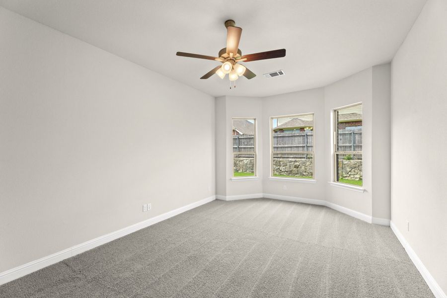 Representative unfurnished interior of a home built from the Chessel JS by Sandlin Homes in Timberbrook, Justin (Image 25).