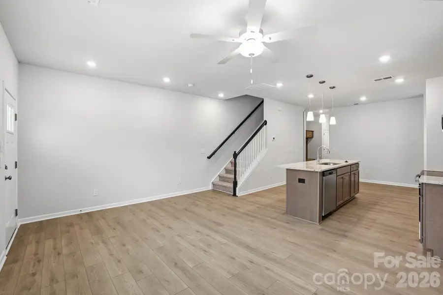 Spacious, unfurnished interior of a new home in Sloan Station, Charlotte (Image 18).
