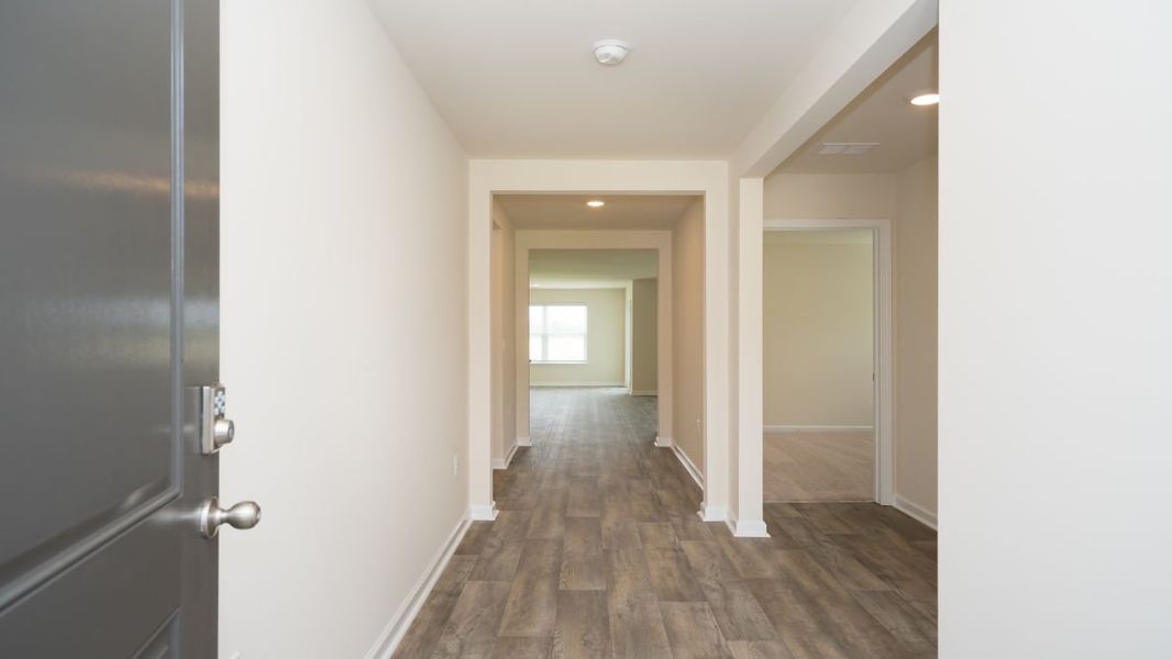 Representative unfurnished interior of a home built from the ARIA by D.R. Horton in Jordanville Farms, Galivants Ferry (Image 11).
