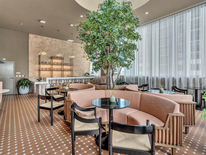 Community amenities in , Miami (Image 39).