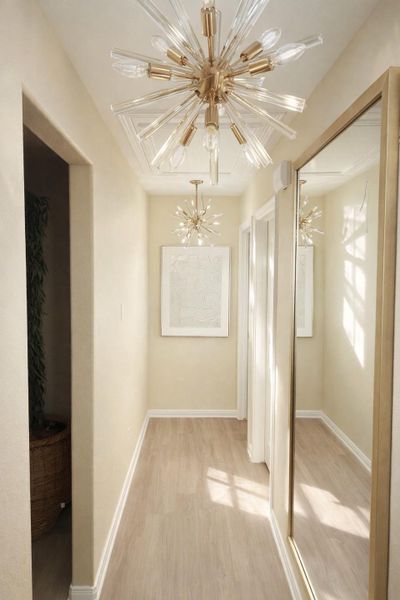 Hall way with light fixtures