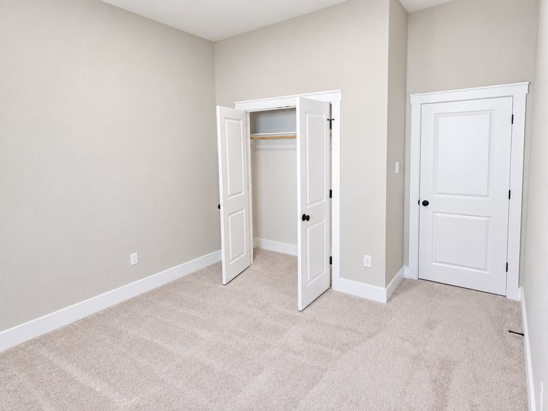 DSLD HOMES NEW CONSTRUCTION MOVE IN READY HOME IN LONGLEAF COMMUNITY LOCATED IN LUMBERTON, TX - Guest bedroom