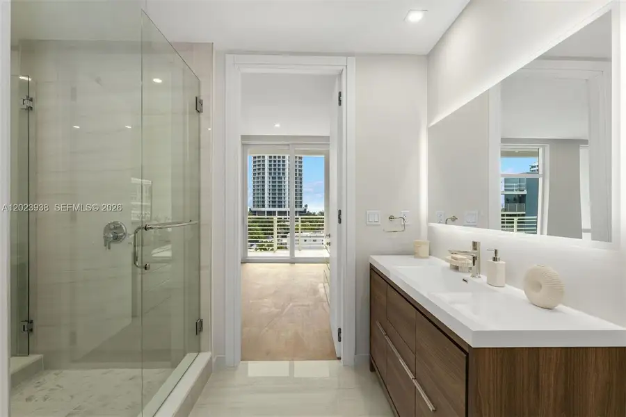 Furnished interior view inside a new home in , Fort Lauderdale (Image 6). Furnished interior view inside a new home in , Fort Lauderdale (Image 6).