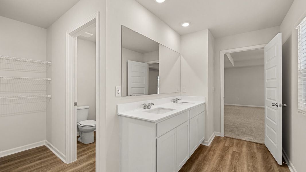 Representative furnished interior of a home built from the Galen by D.R. Horton in Poplar Preserve, Newnan (Image 9).