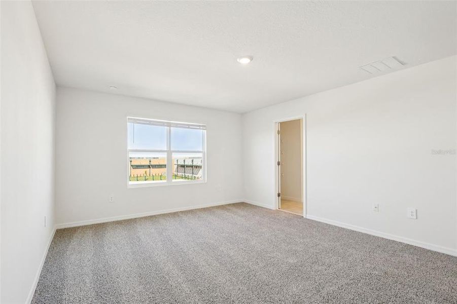 Spacious, unfurnished interior of a new home in , Poinciana (Image 27).